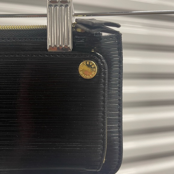 Steve Madden Wristlet Wallet Clutch - Picture 5 of 5